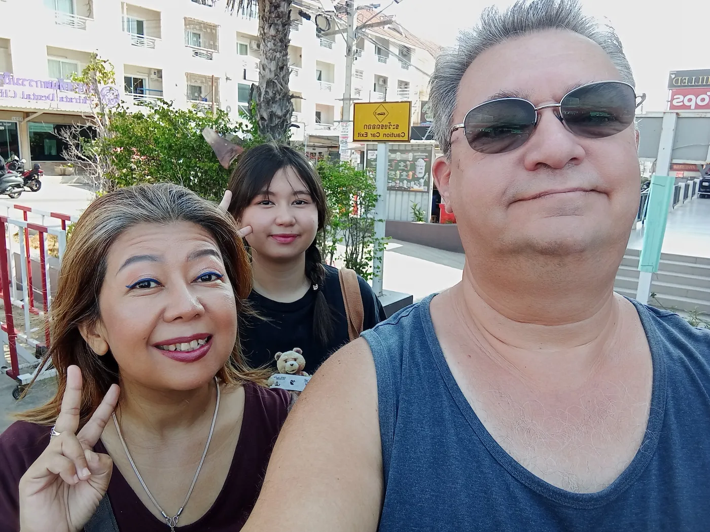 Michel, Jay et Jasmine — vivre en Thaïlande en famille